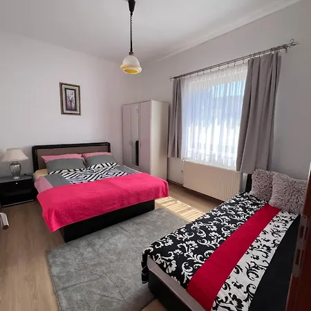 Odmor Apartment *